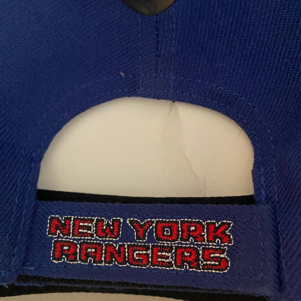 New York Rangers Adjustable Cap - Picture 6 of 15